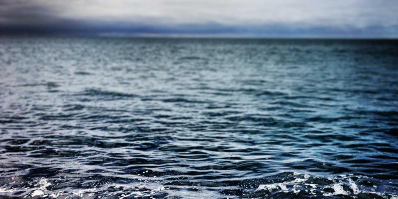 专业设计类办公设备采购指南：绘图板、色卡与特种纸张如何提升企业创意生产力