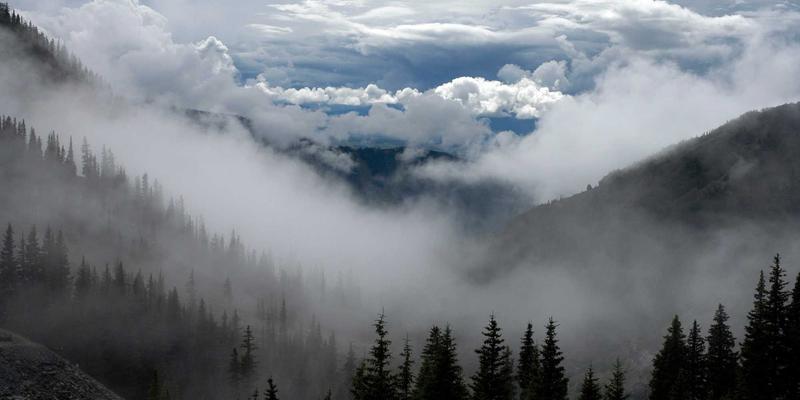 高效办公必备：2024年办公用品与设备推荐指南